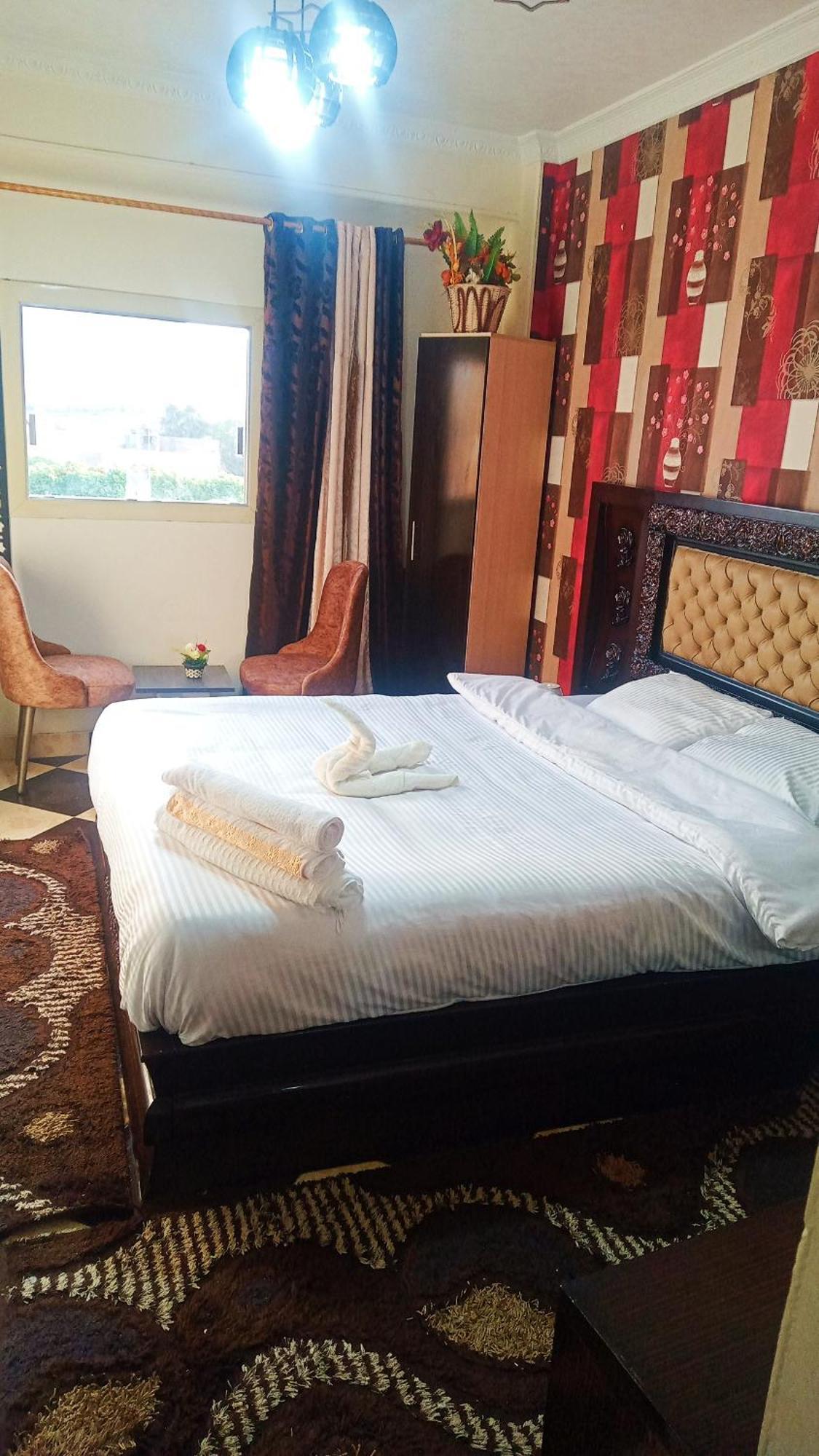 Pyramids Show Hotel Kafrat al Jabal Экстерьер фото